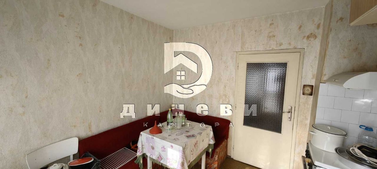 Продава се Тристаен апартамент в Стара Загора, Център - 83 кв.м за 1007 €/кв.м - Снимка #7