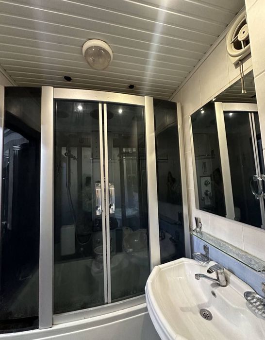 Квартира на Чиланзар 9 квартал 3*4/1/4 общ пл 65м с  обстановкой