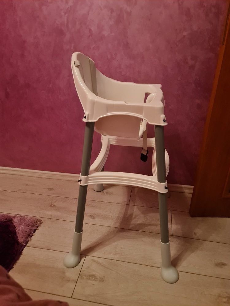 Scaun bebe colorat