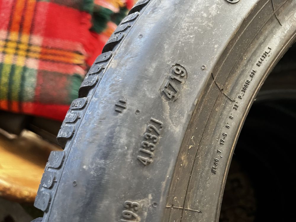 Зимни гуми Pirelli 245/45/18