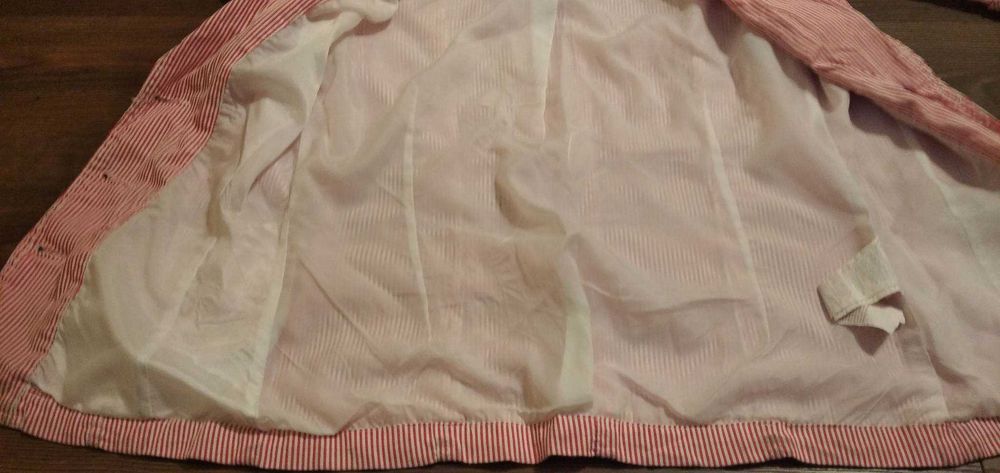 Вталено дамско интересно розово сако. Размер "М".