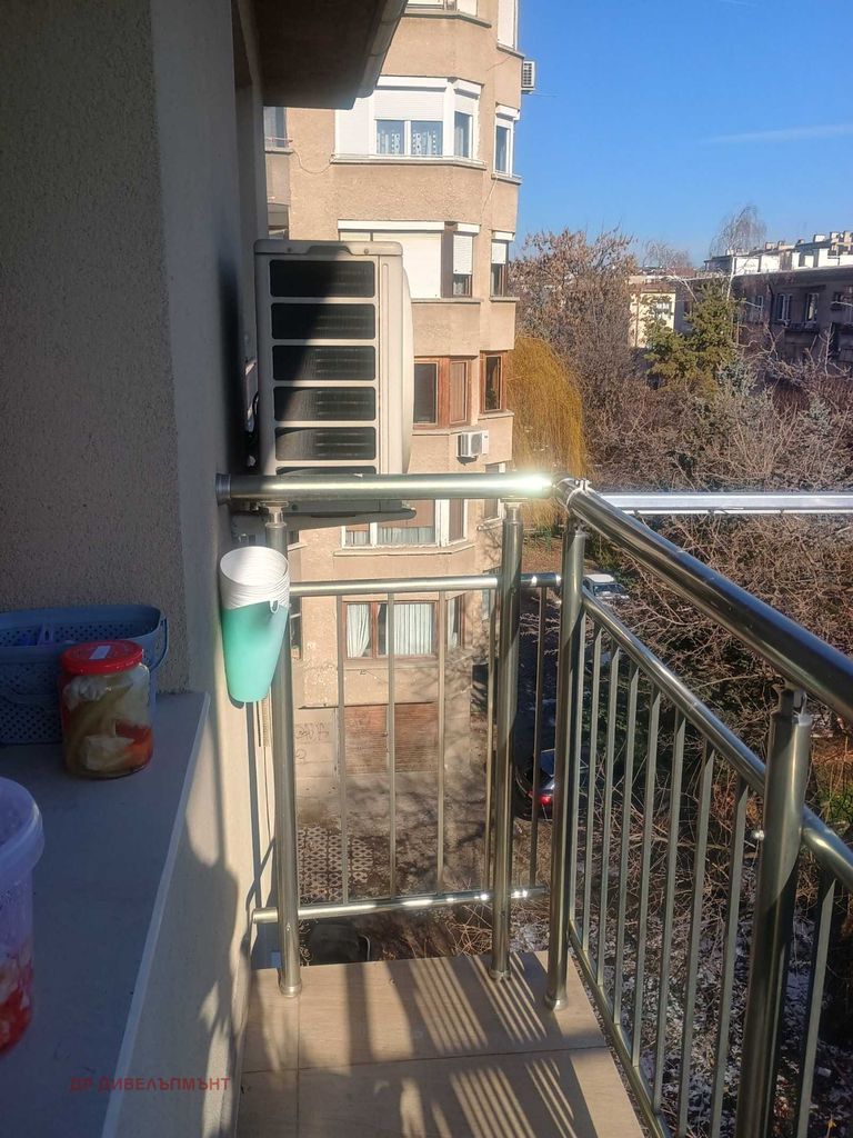 Дава се под наем Тристаен апартамент в София, Гео Милев - 65 кв.м за 509.49 € - Снимка #15