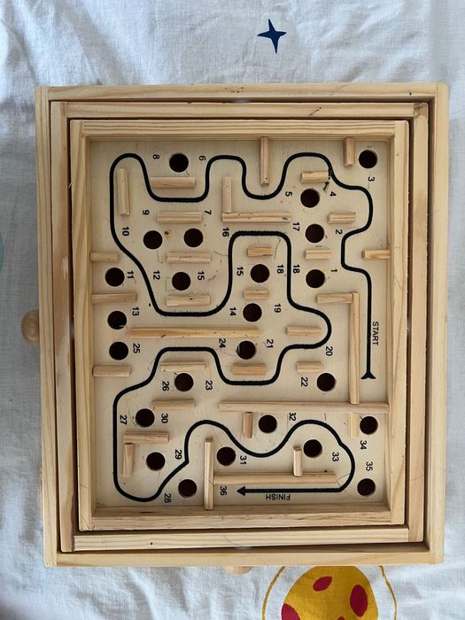 Играчка Дървен лабиринт