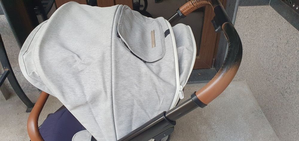 Mutsy IGo+ 2 аксесоара в същият цвят-чадър и зимно покривало