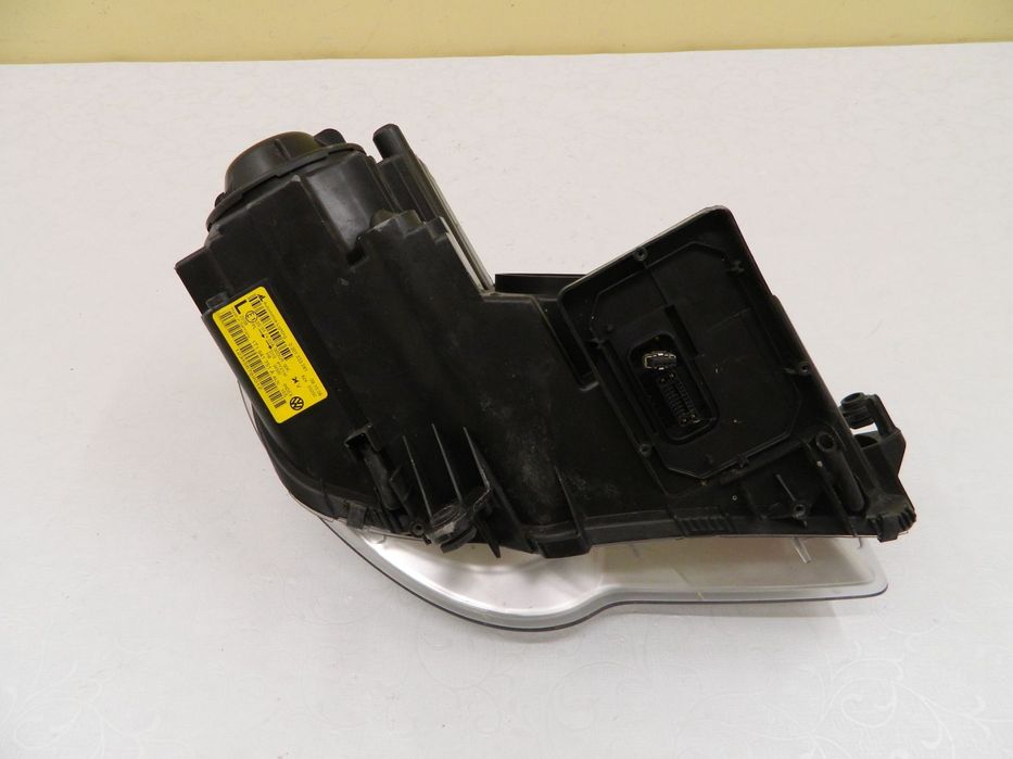 Far stanga VW Touran facelift Xenon, 2007, 2008, 2009, 2010, 2011, cod origine 1T1941751A.