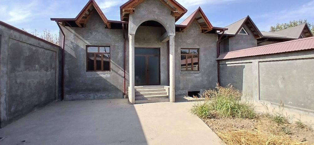 Уй сотилади кировда   3 сотих