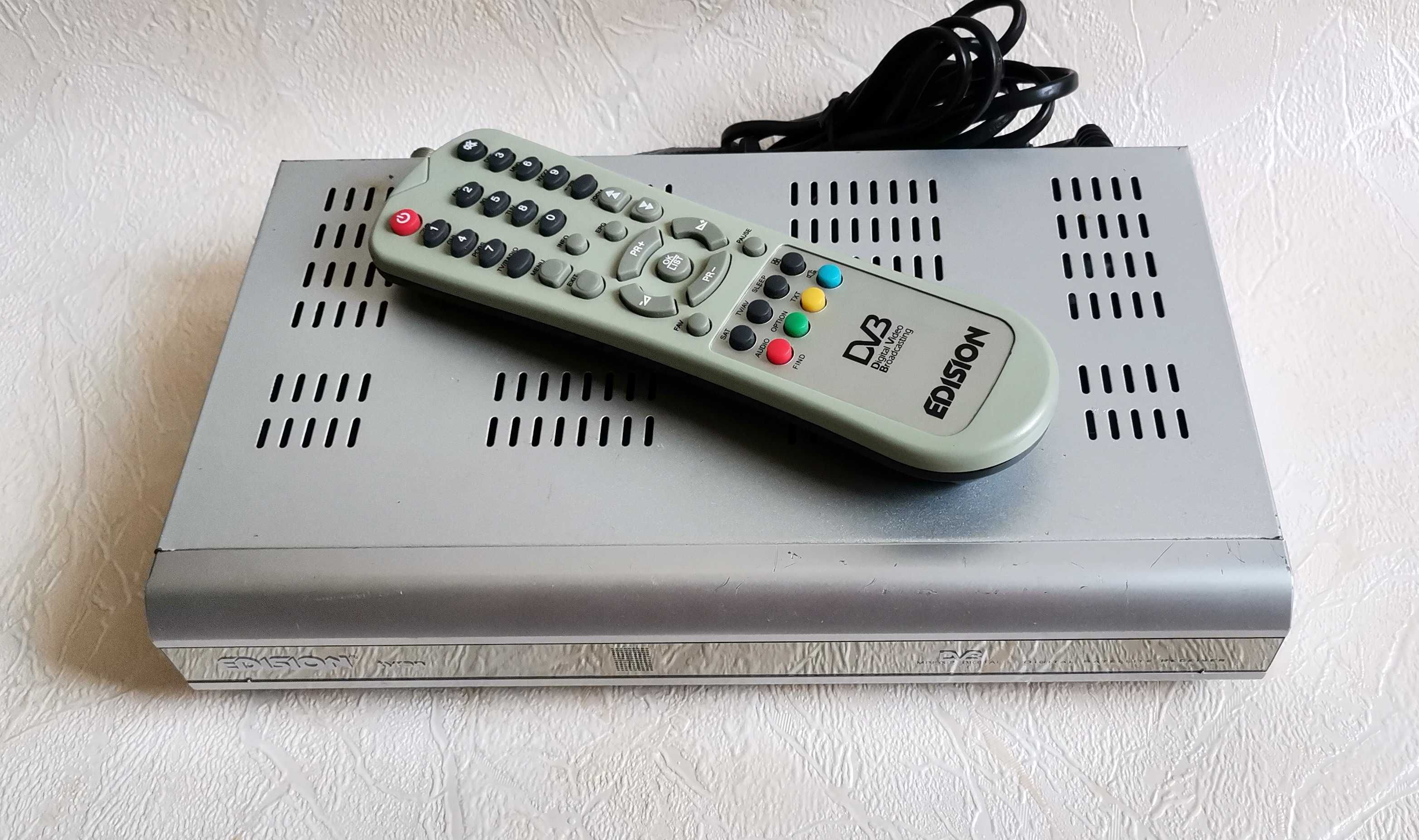 Receptor receveir digital Edision Tyran SAT-TV DVB-S MPEG2 4000 canale