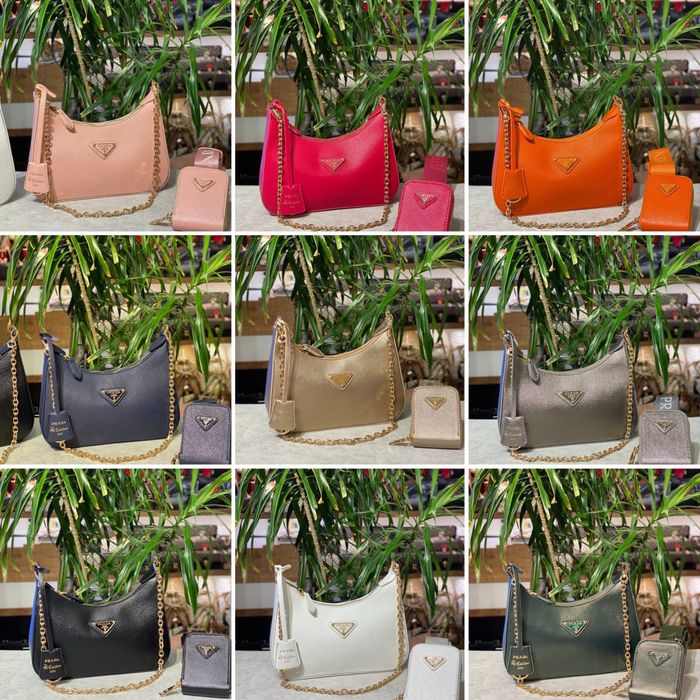 Geanta Prada noua !!! Dimensiuni 23/13 !!!