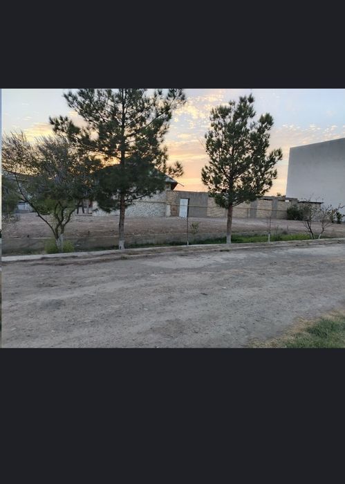 шахар марказидан уй карши шахар Уй сотилади Жайхун кучасида  жойлашган