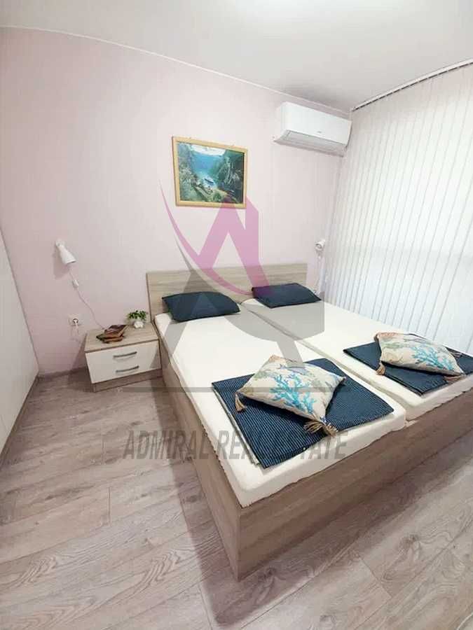 Дава се под наем Тристаен апартамент в Варна, Колхозен пазар - 86 кв.м за 525 € - Снимка #2