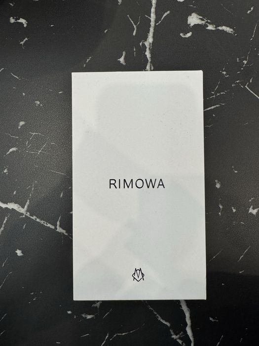 Кейс Rimowa за iPhone 15 Pro