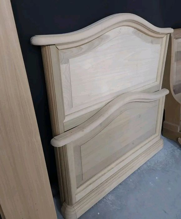 Cadre pat lemn masiv personalizabile