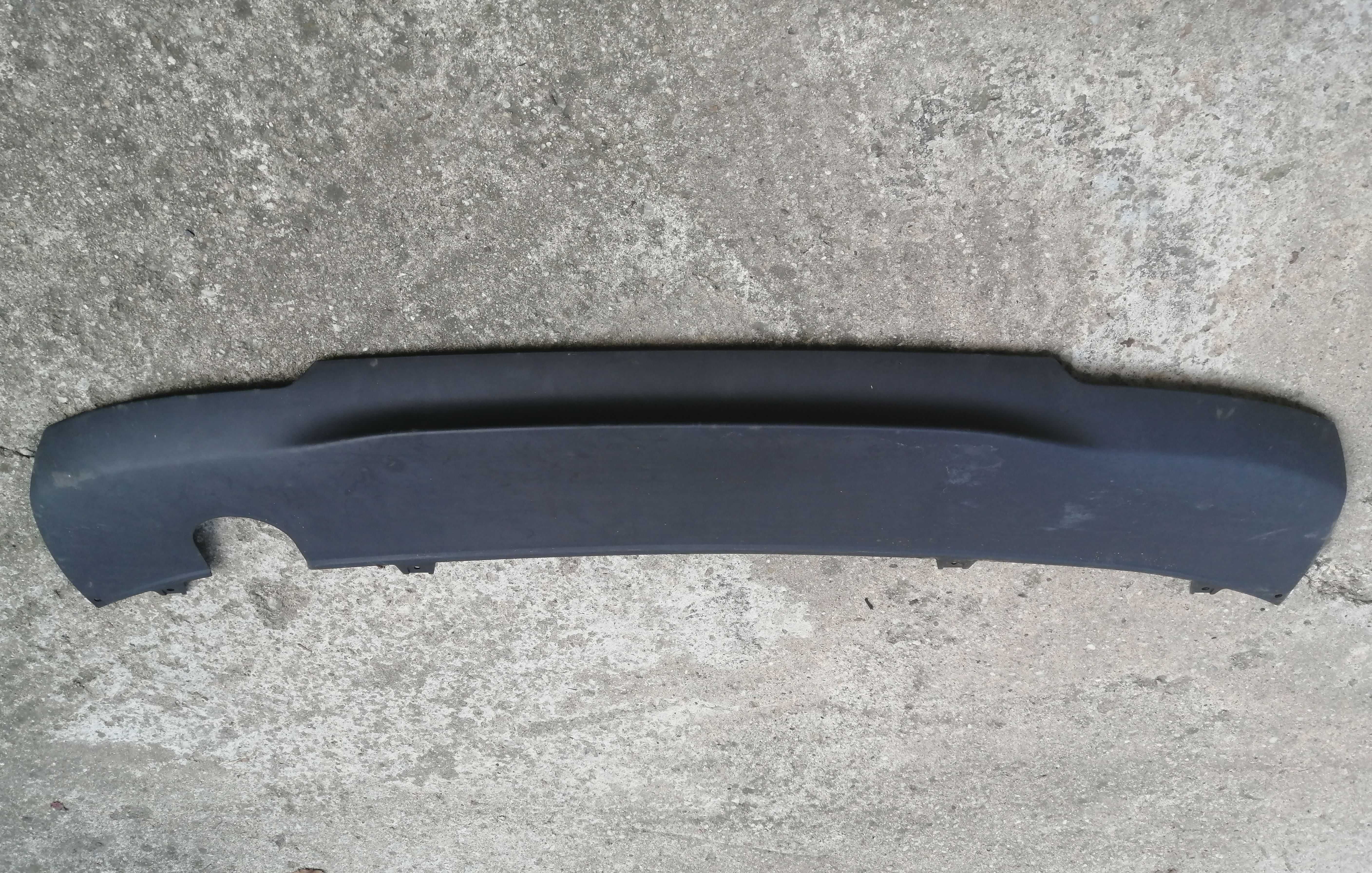 extensie - spoiler sub bara spate Opel Astra J 100 lei