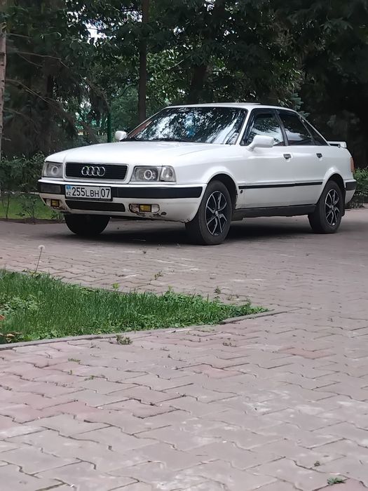 Продам ауди б 4 газ бензин.