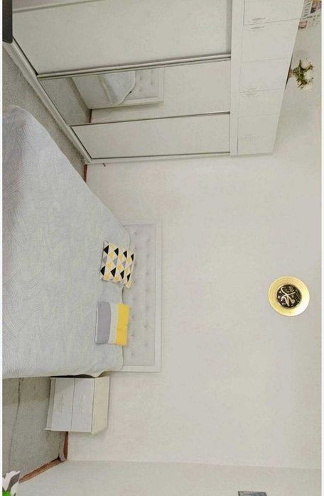 9 хонали ховли сотилади