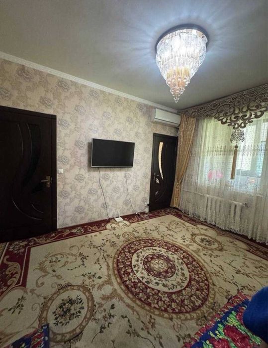 Продается 3 комн квартира на Чиланзар 2. Торговый Центр