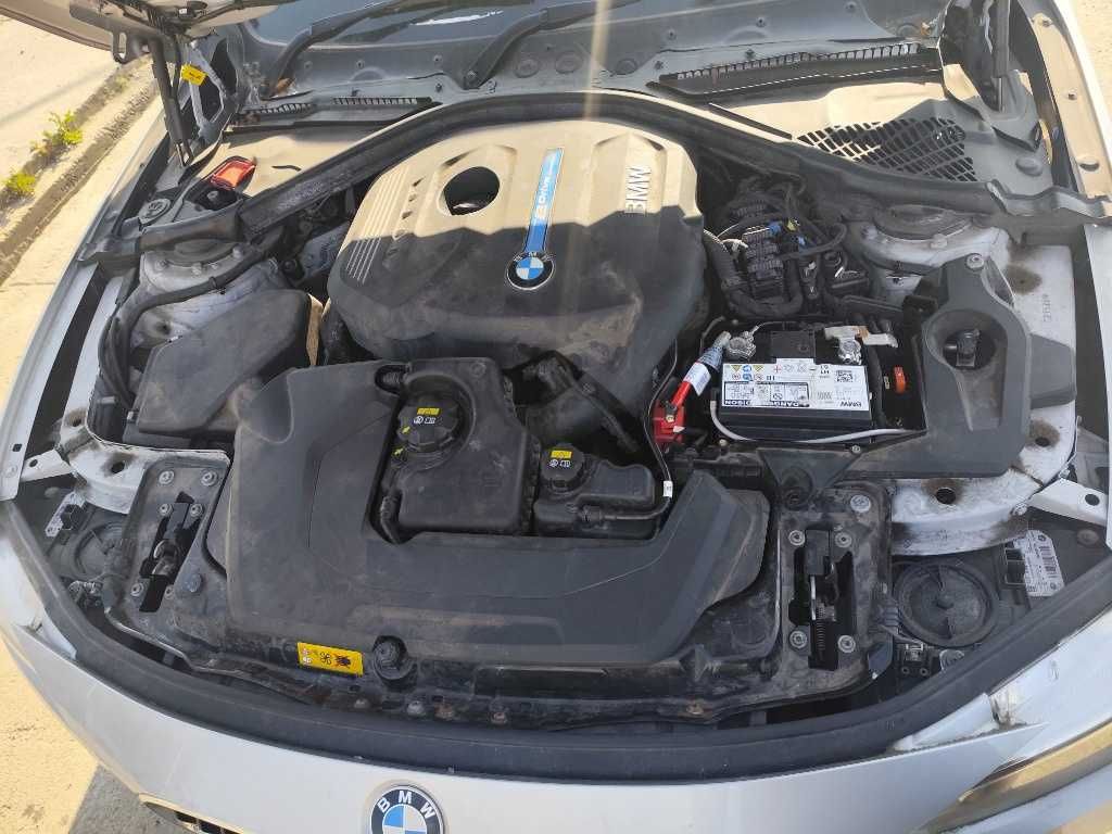 Dezmembram BMW F30 330e benzina/hybrid 2.0 An 2017
Cod motor B48B20A