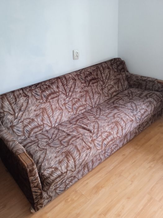 Отдам даром диван