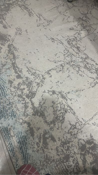 Продам ковер срочно