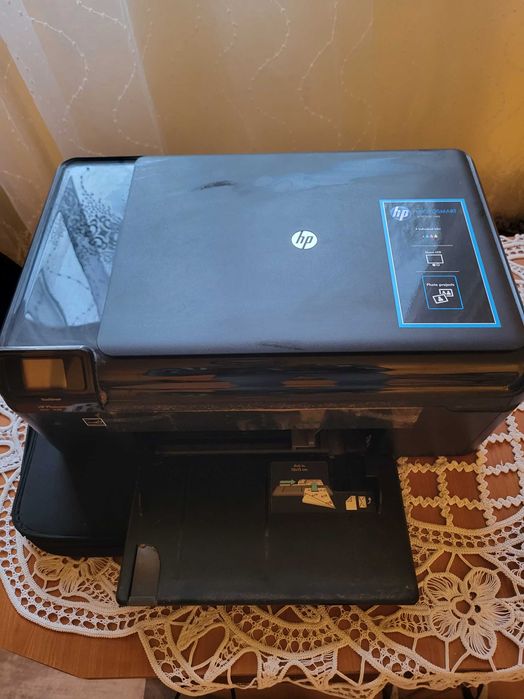 Vând Imprimanta HP Photosmart touchsmart noua nefolosita