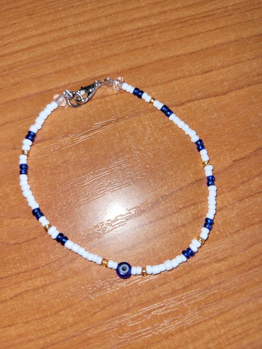 Ръчно плетени гривни