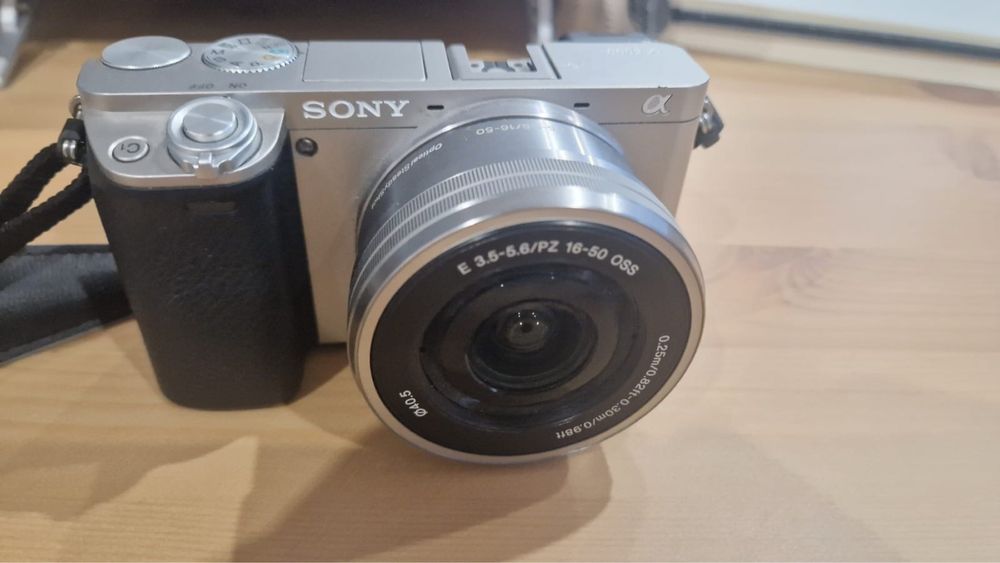 Sony a6000 в отлином состояний