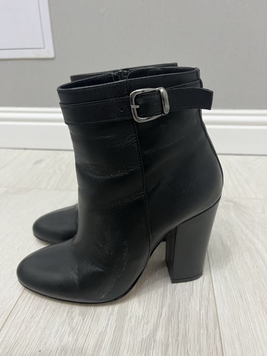 ботильоны на каблуках