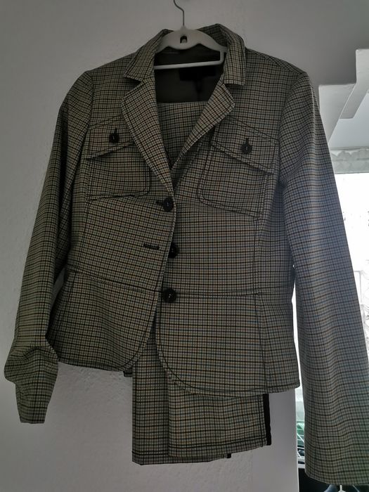 Costum Escada dama