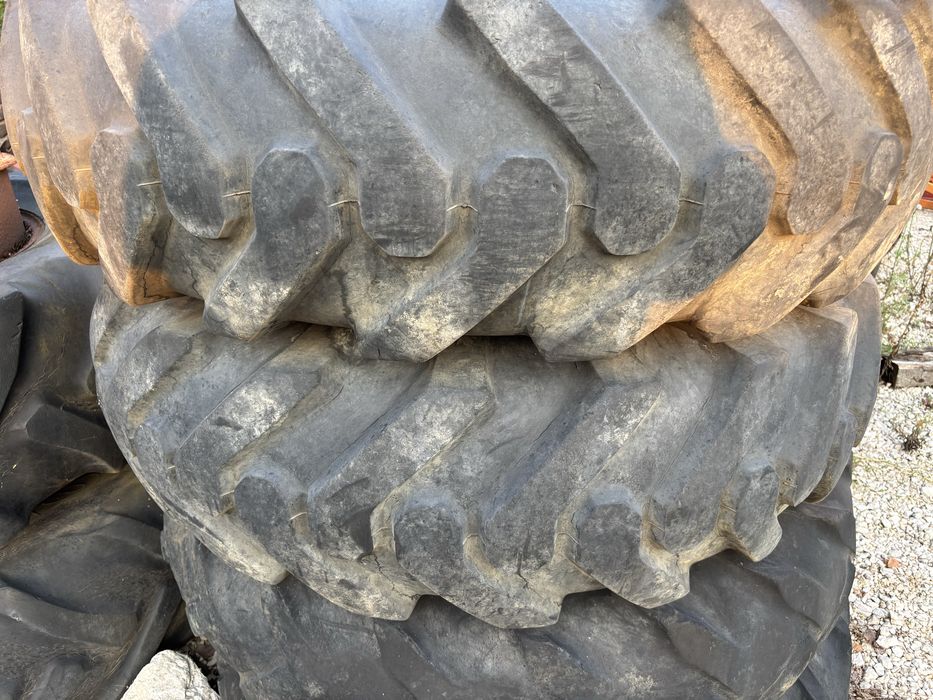 Roti cauciucuri tractor ford 14/24