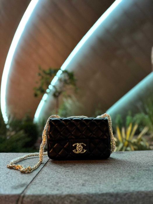 Geanta Chanel Classic Flap Bag Neagra NOUA VAND URGENT!