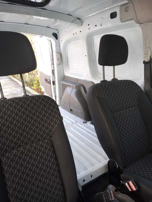 Vând Renault kangoo