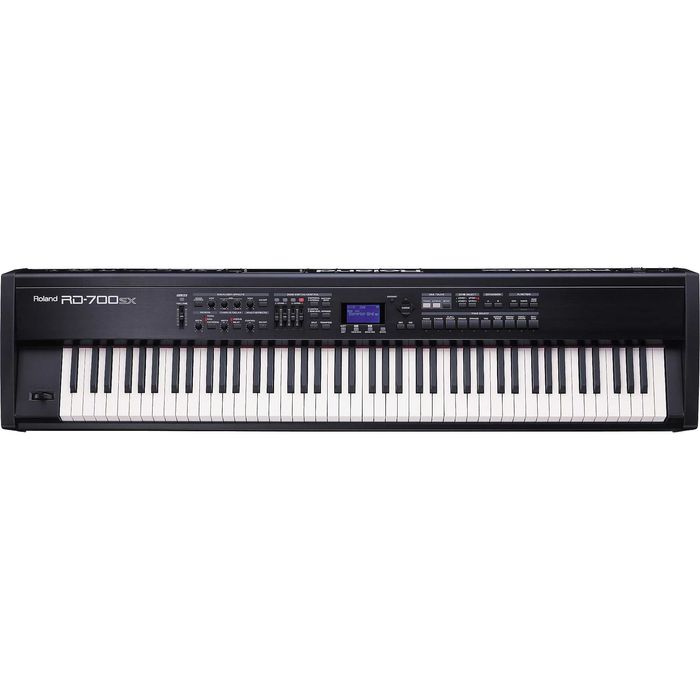 Продавам дигитално пиано Roland RD 700 sx.