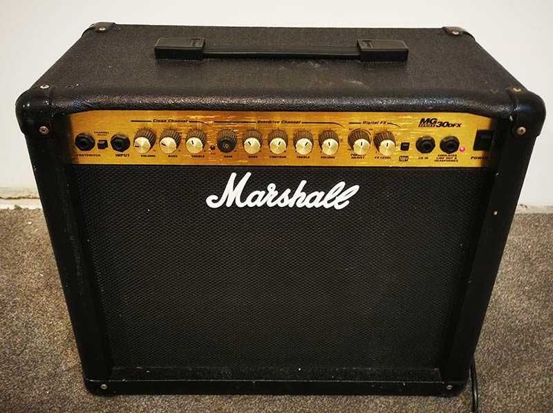 Усилвател за китара кубе Marshall MG30DFX 30W с overdrive