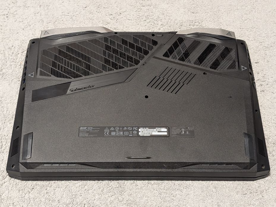 [Laptop Gaming Acer PPREDATOR] GTX 1070 8Gb, 32Gb RAM