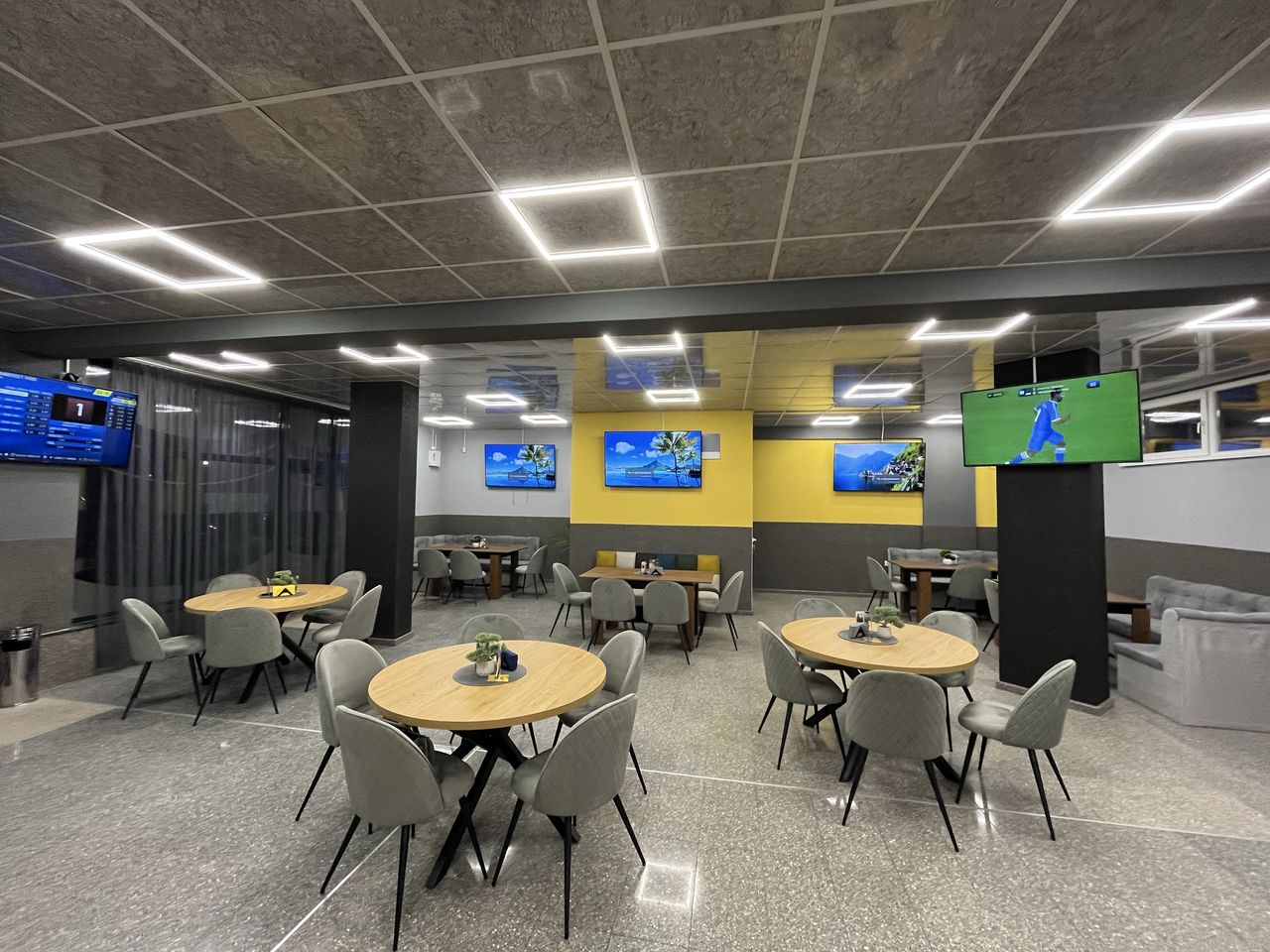Продава се Заведение в Монтана, Младост 2 - 120 кв.м за 149 €/кв.м - Снимка #6