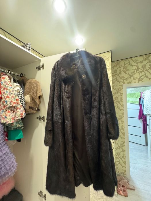 Продам норковую шубу