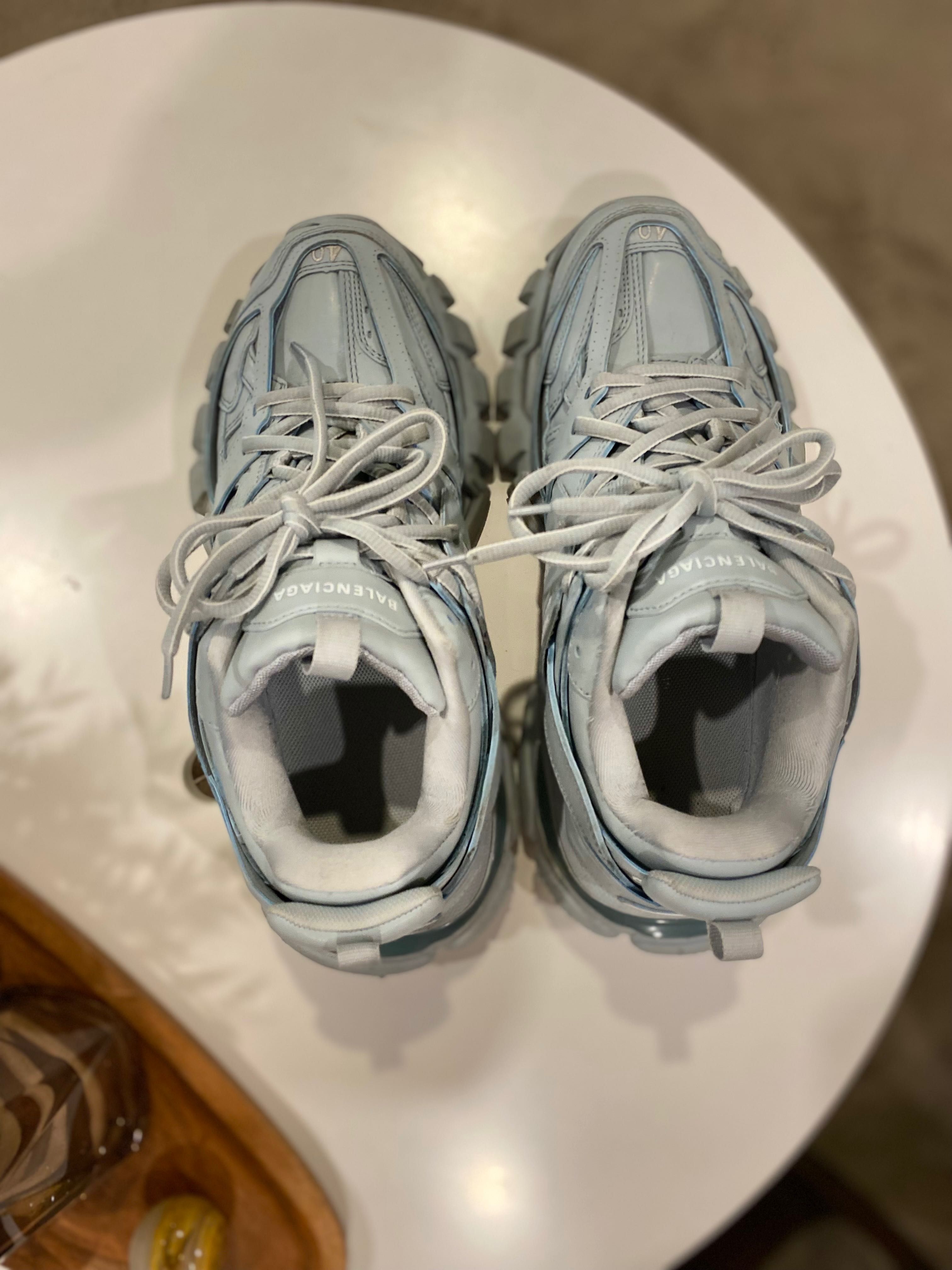 Balenciaga track