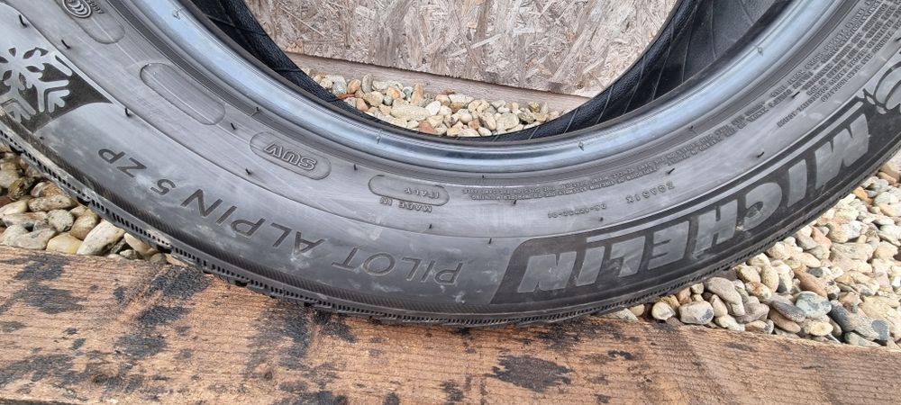 Anvelope Michelin Pilot Alpin5 ZP Suv RSC RunFlat* M+S 225/60 R18 104H