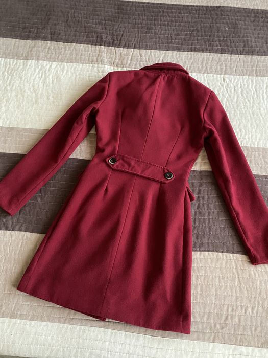 Есенно палто в цвят бордо