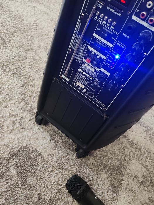 Boxa activa portabila cu microfon