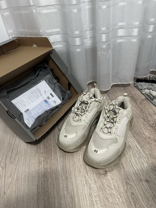 Vand balenciaga Triple S