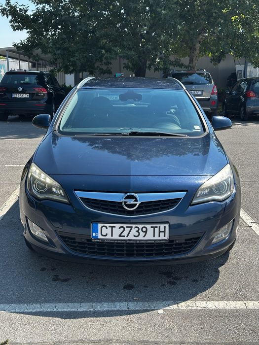 Opel Astra J 1.7 125кс 2012