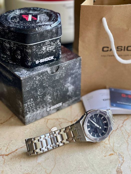 Ceas Casio G-Shock GA-2100 „Casioak” – mod brățară metalică