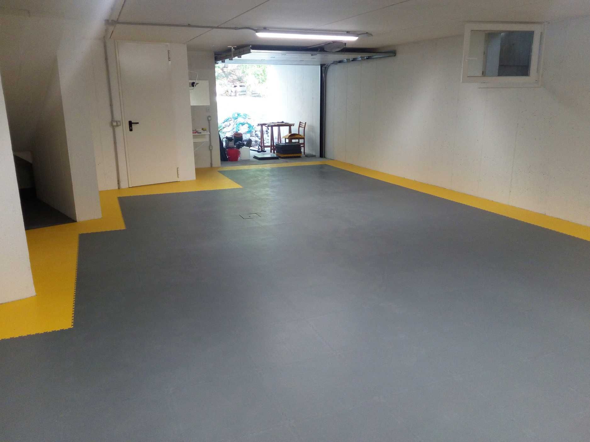 Pardoseala PVC–Solutia Ideala pentru Spatii Industriale si Comerciale