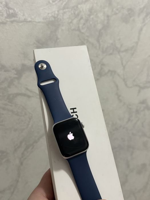 Apple Watch SE 2 44mm