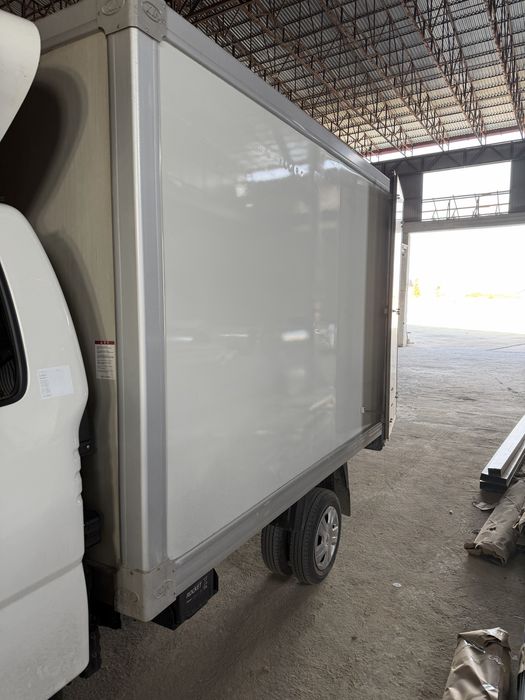 Кия бонго борти сотилади