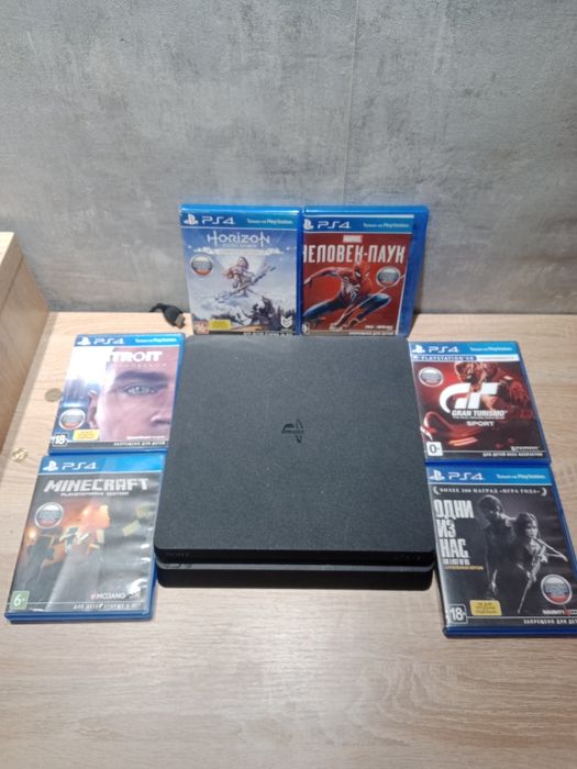 PlayStation 4 без джойстиков 6 игр