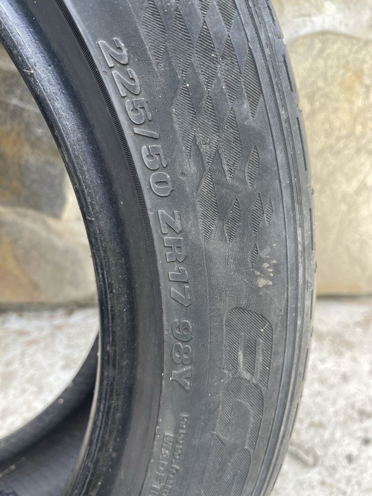 Гуми летни kumho 2 броя