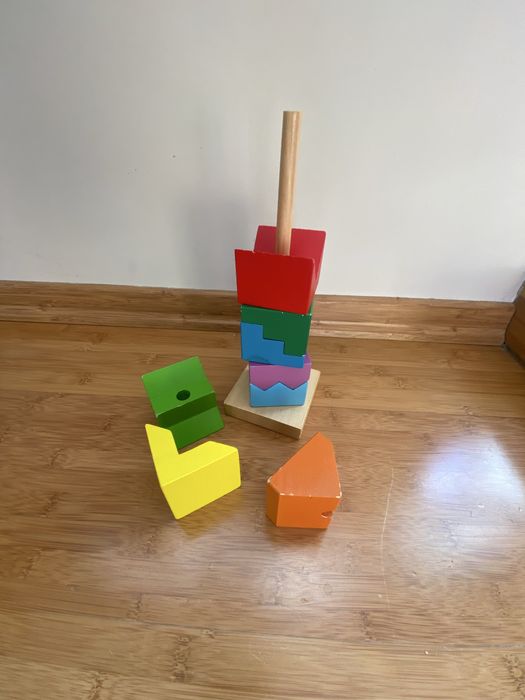 Детски пъзели и дървени играчки