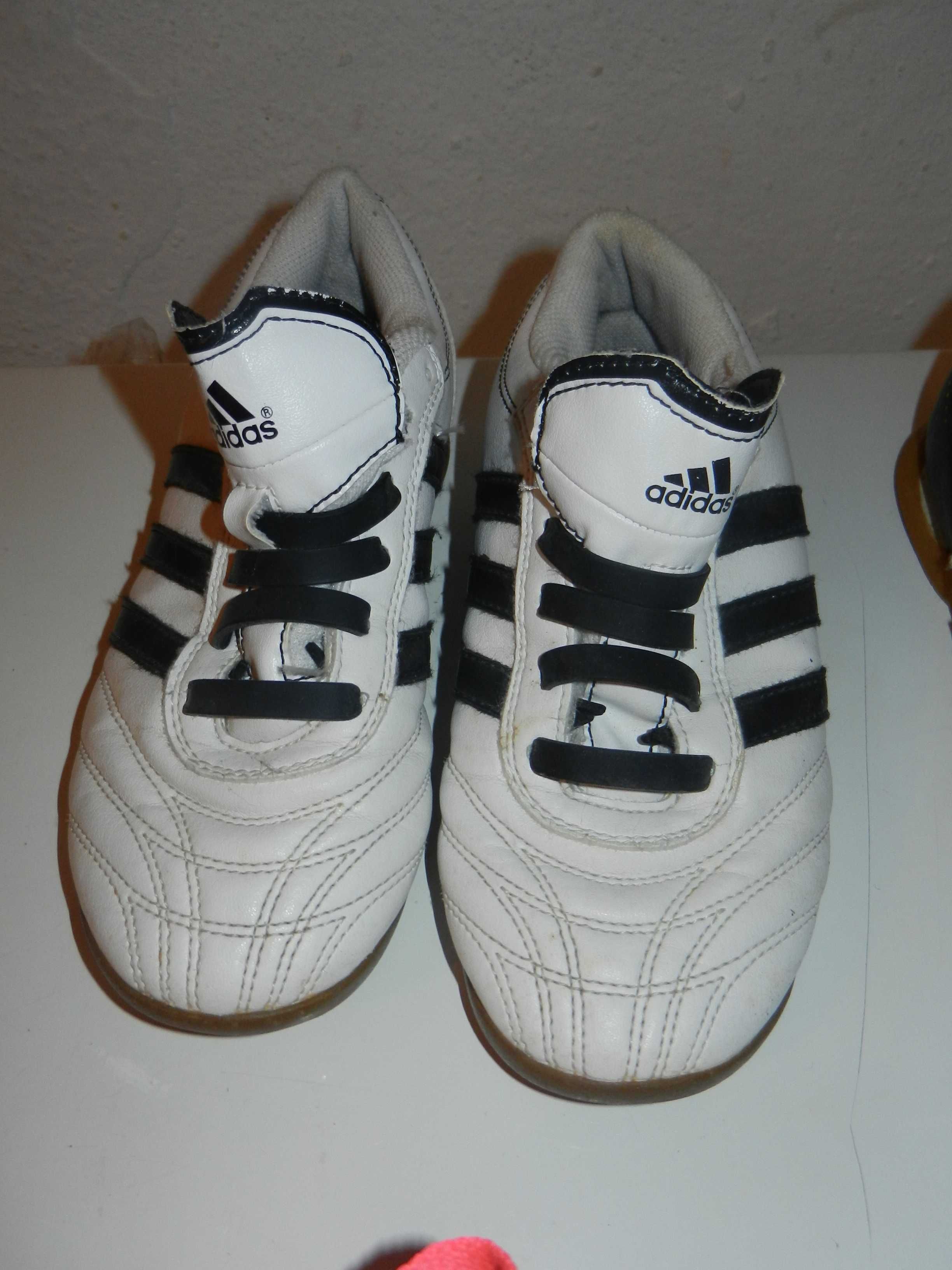 2 adidasi ADIDAS 33